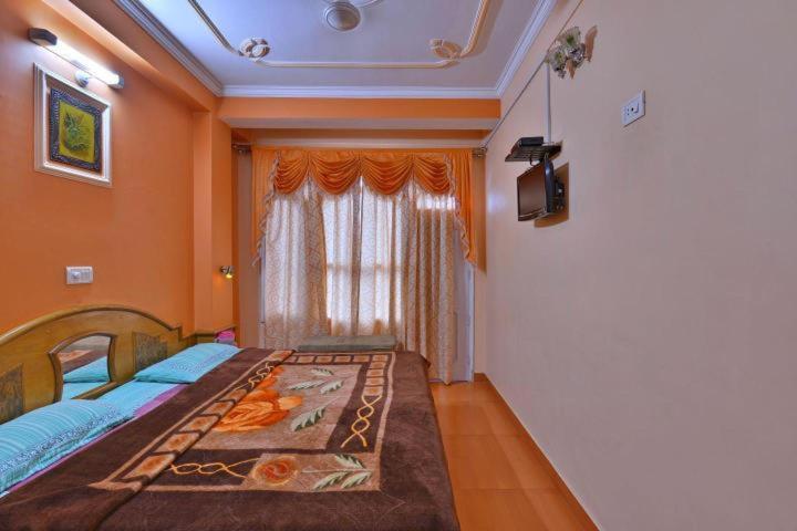 Hotel Ashish Inn Kandāghāt 外观 照片